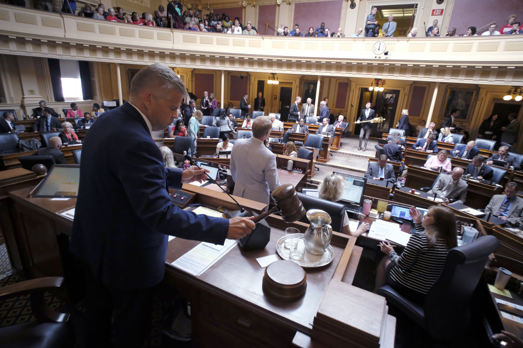 General Assembly adjourns with no action on gun bills
